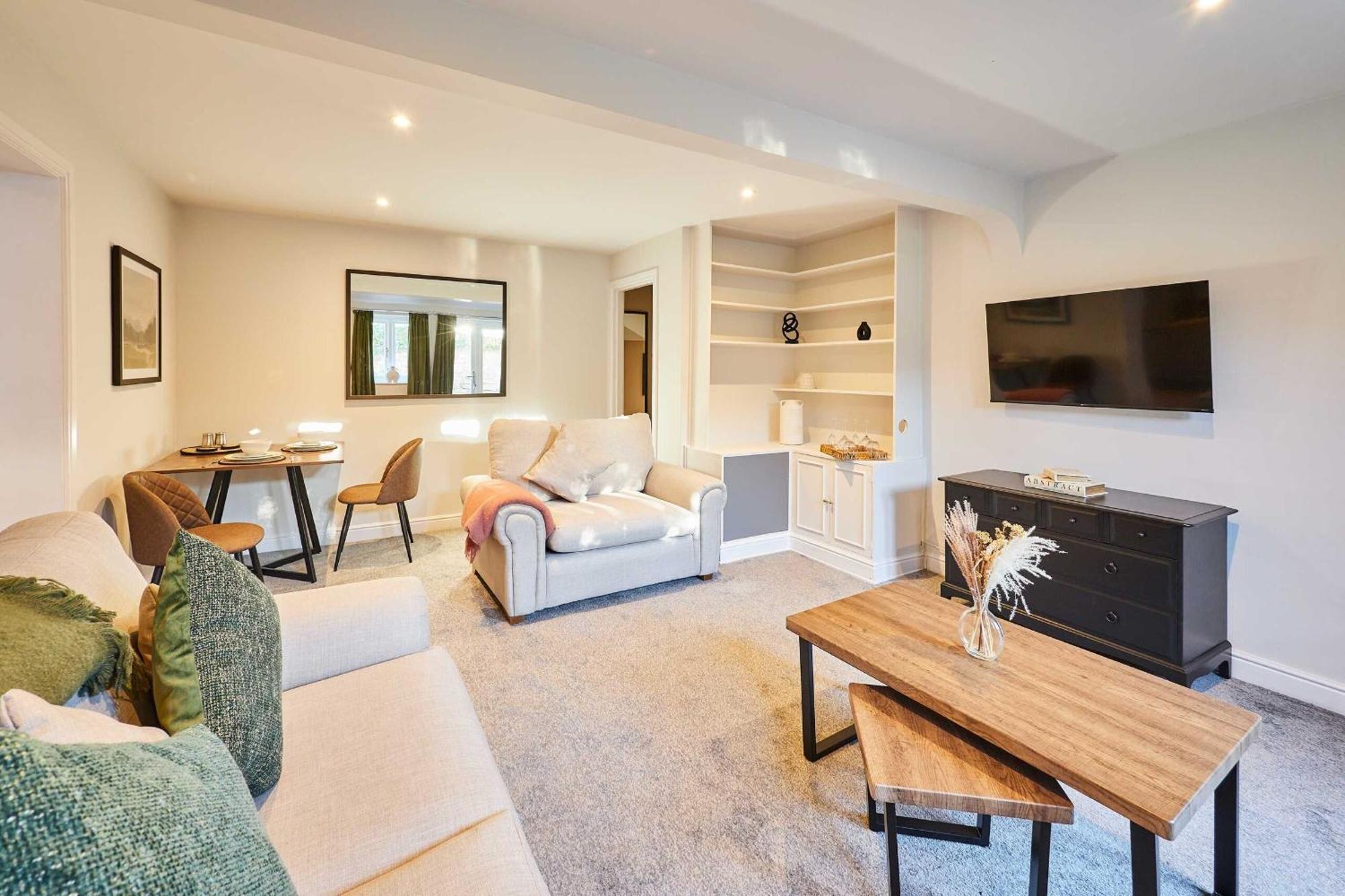 Host & Stay - The Raven Hotel Much Wenlock Eksteriør bilde