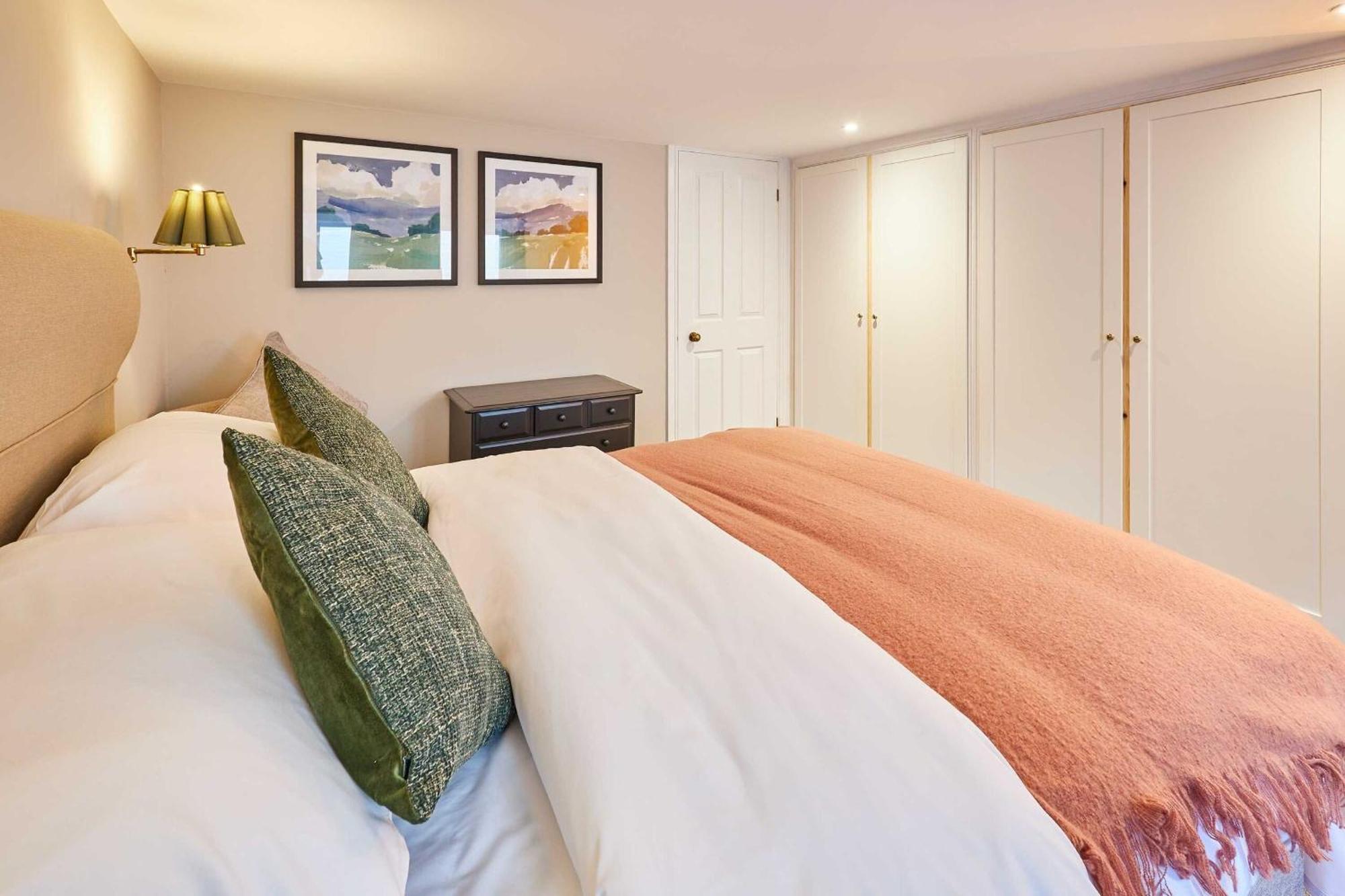 Host & Stay - The Raven Hotel Much Wenlock Eksteriør bilde