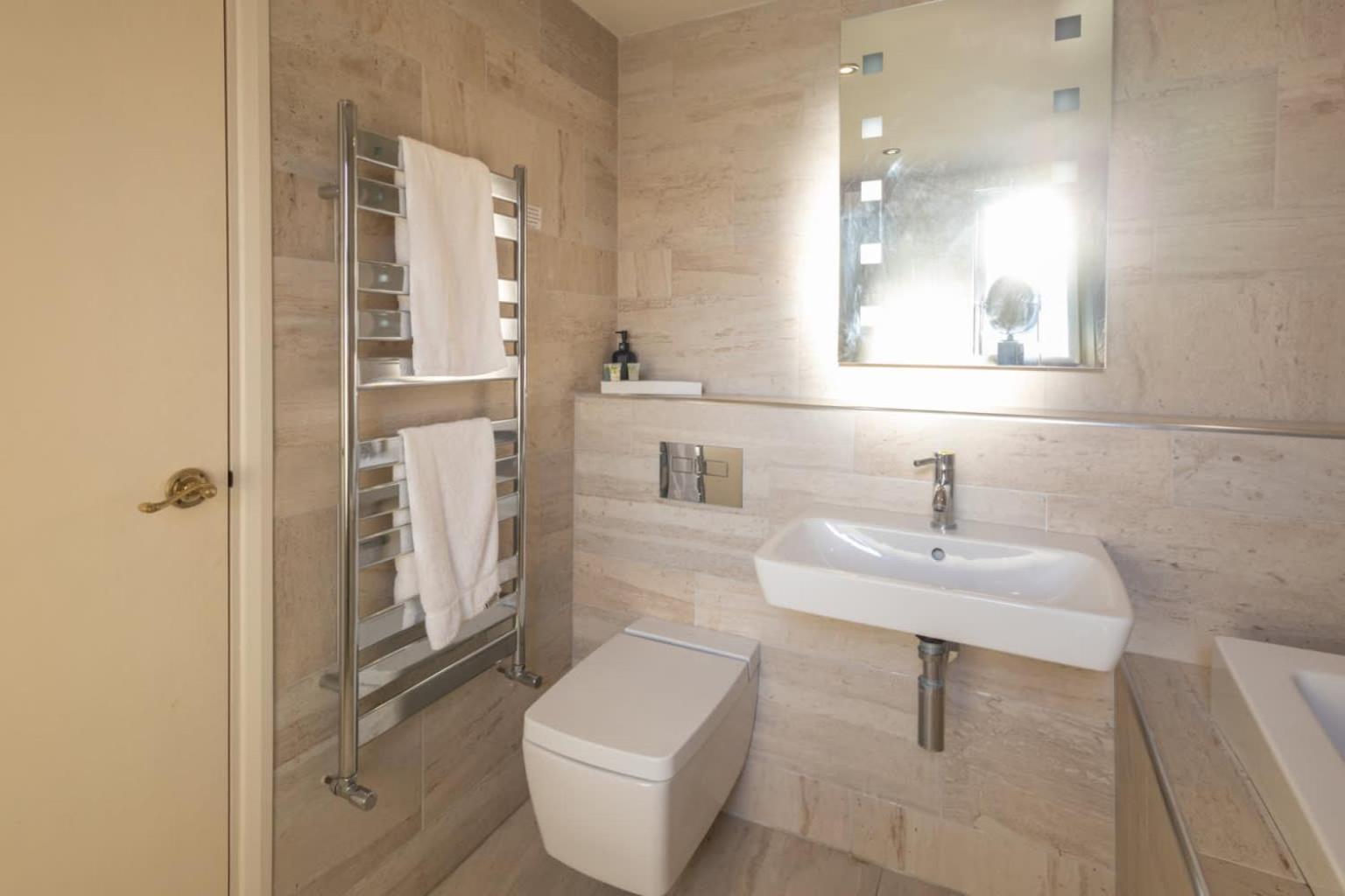Host & Stay - The Raven Hotel Much Wenlock Rom bilde