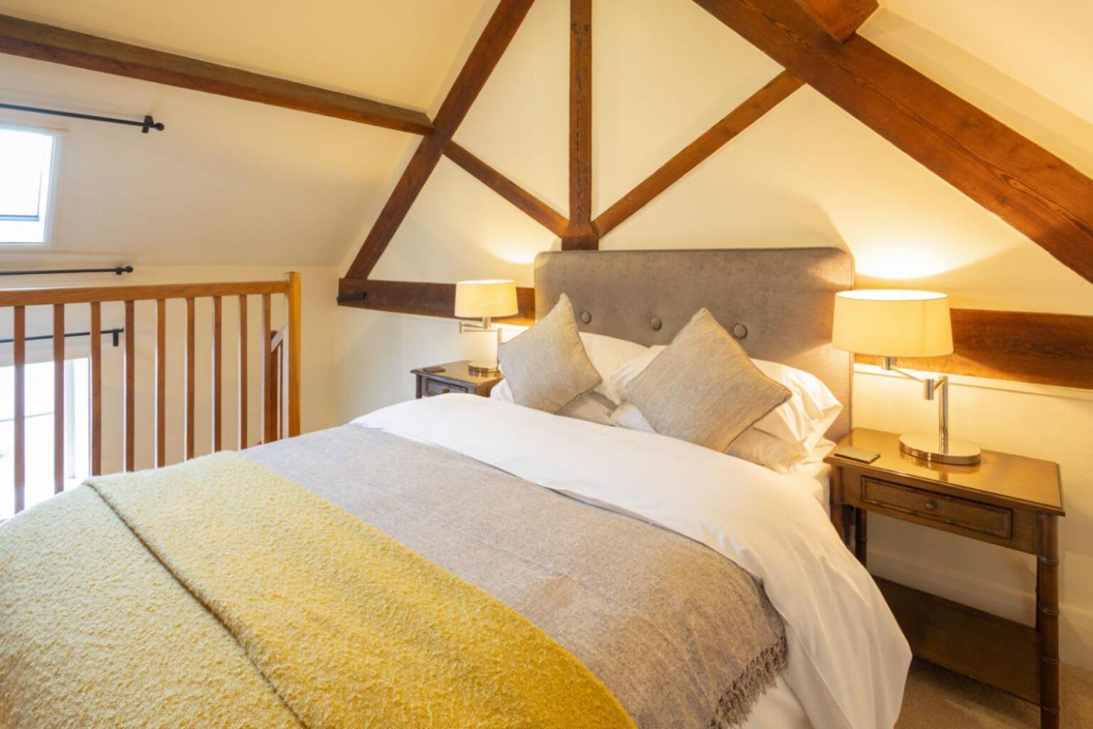 Host & Stay - The Raven Hotel Much Wenlock Eksteriør bilde