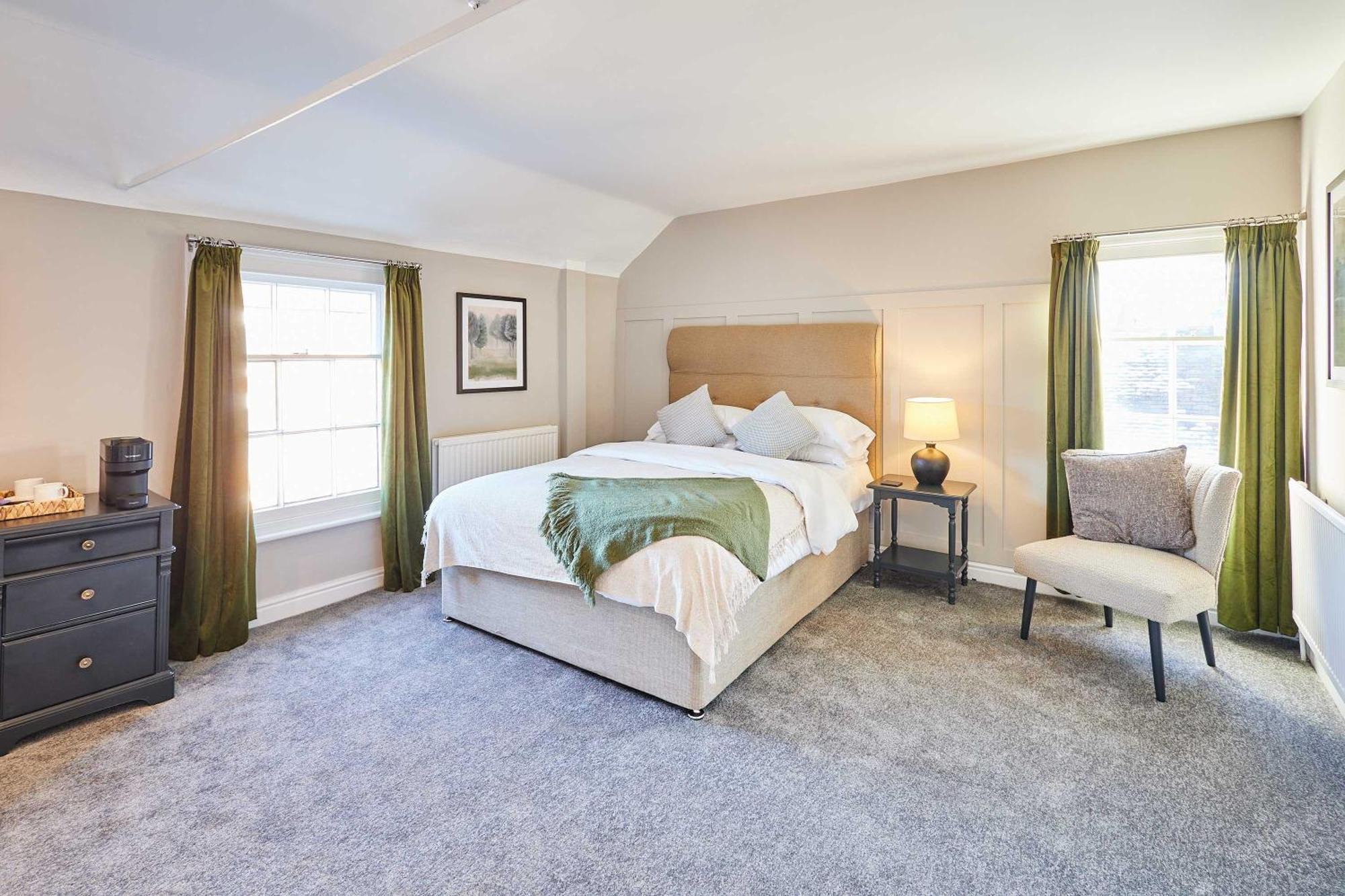 Host & Stay - The Raven Hotel Much Wenlock Eksteriør bilde