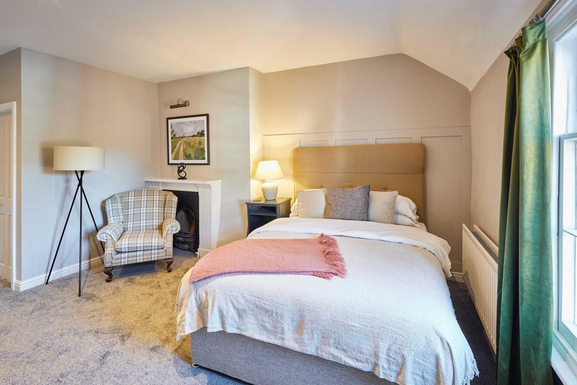 Host & Stay - The Raven Hotel Much Wenlock Eksteriør bilde