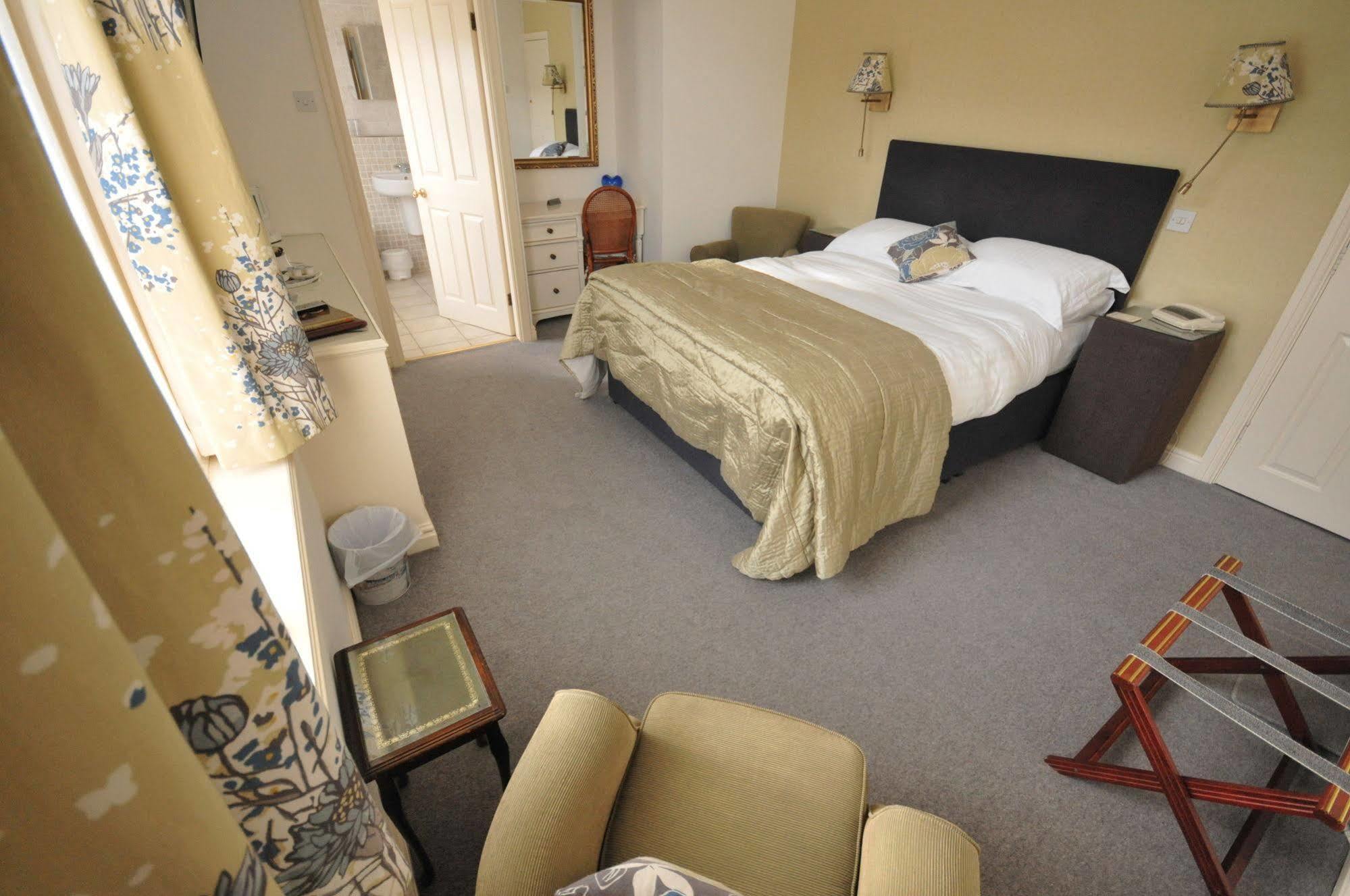 Host & Stay - The Raven Hotel Much Wenlock Eksteriør bilde